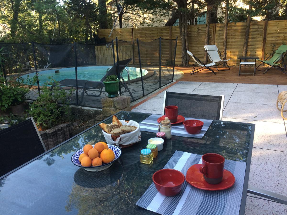La Maison Blanche Bed & Breakfast Saint Aygulf Eksteriør bilde